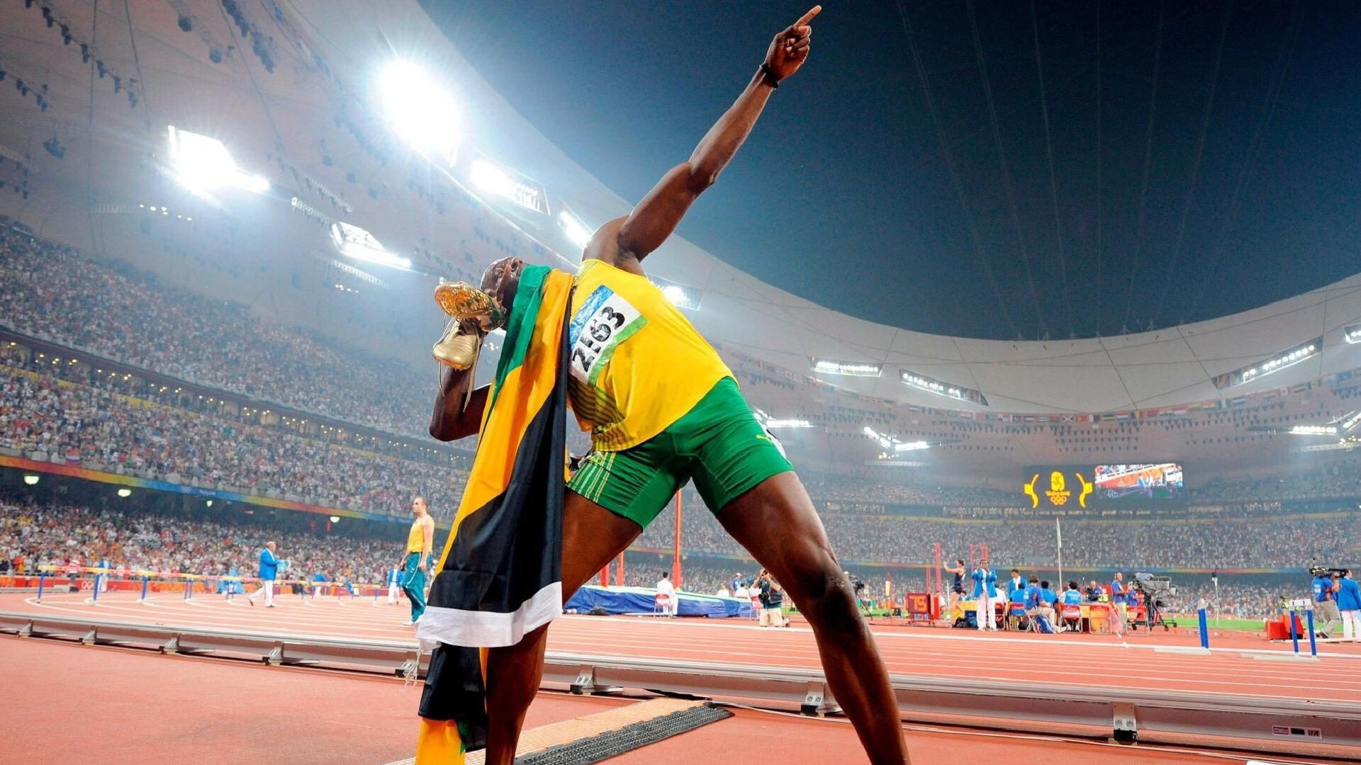 _东道主队爆冷出局，赛场风云变幻！_，东道主直接进决赛吗