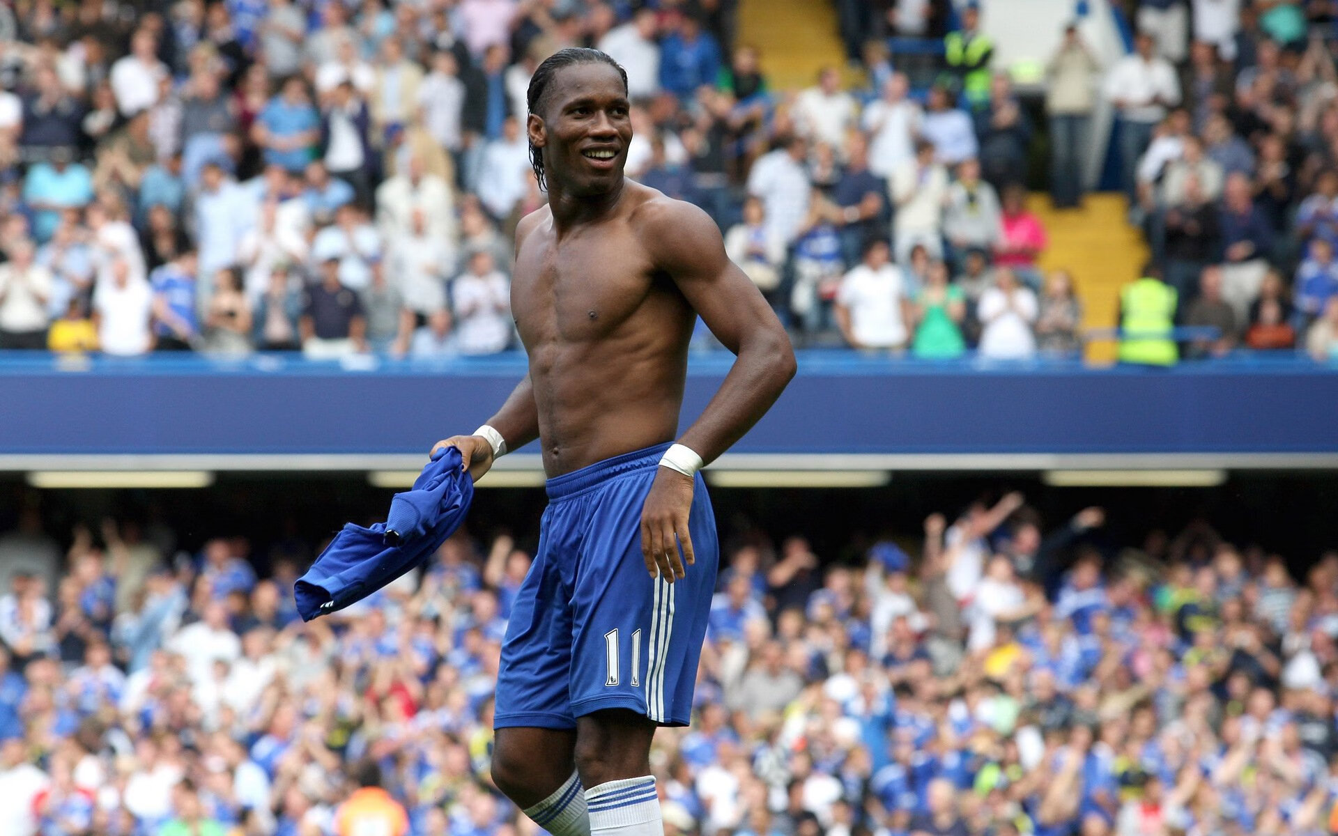 kaiyun-_勇士新战术催生胜利，三分雨不断_，勇士三分庆祝动作